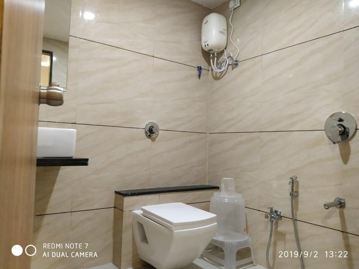 Hotel Krishna Palace Ānand 외부 사진